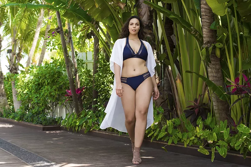 Image: For the "thinking plus-size woman."