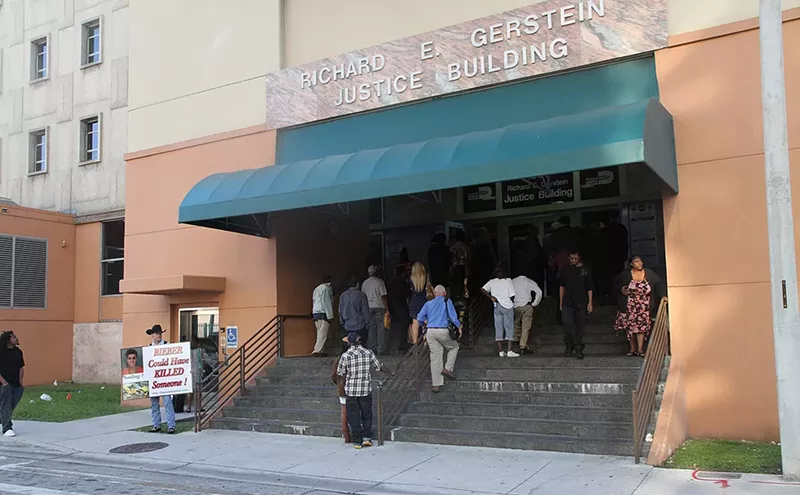 Image: Miami-Dade Court Worker Tests Positive for COVID-19