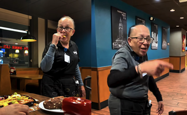 Image: Miami Denny's Takes Heat After Firing Waitress of 20+ Years