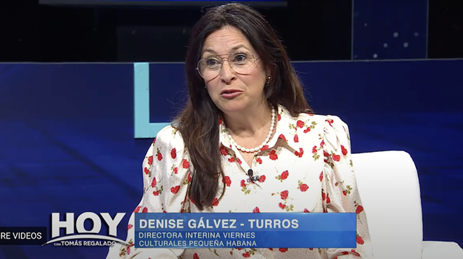 Denise Galvez Turros, a PR professional and co-founder of Latinas for Trump, in an interview with Hoy con Tomás Regalado.
