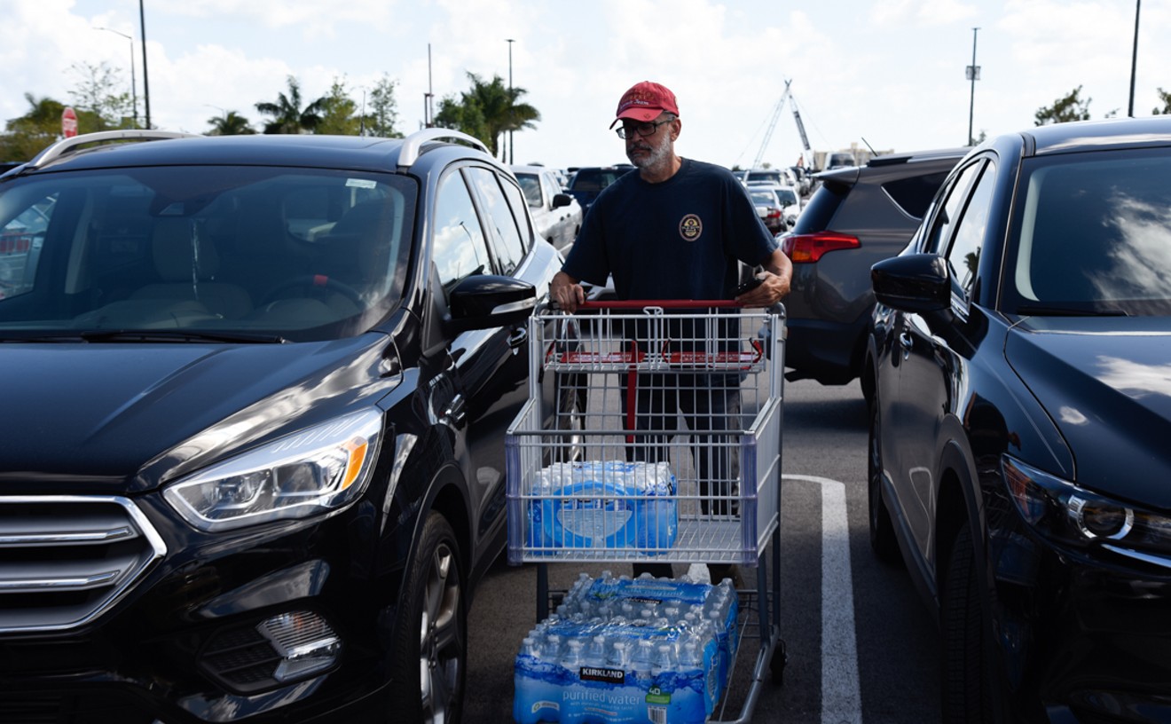 Miami Volunteers Deliver Supplies to Elderly and Sick During COVID-19 Outbreak