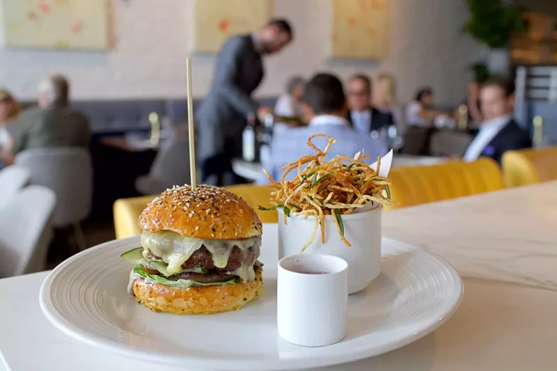 Image: Burger at Ad Lib