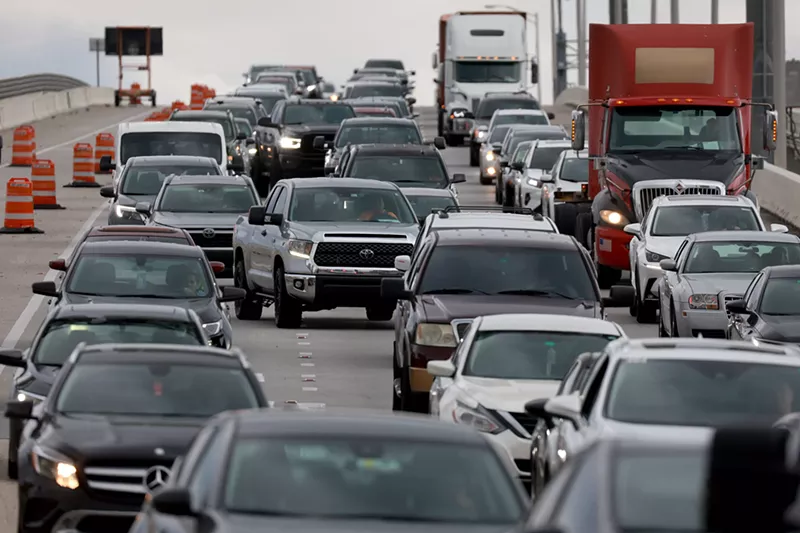 Image: Traffic backed up bumper-to-bumper on a Miami highway