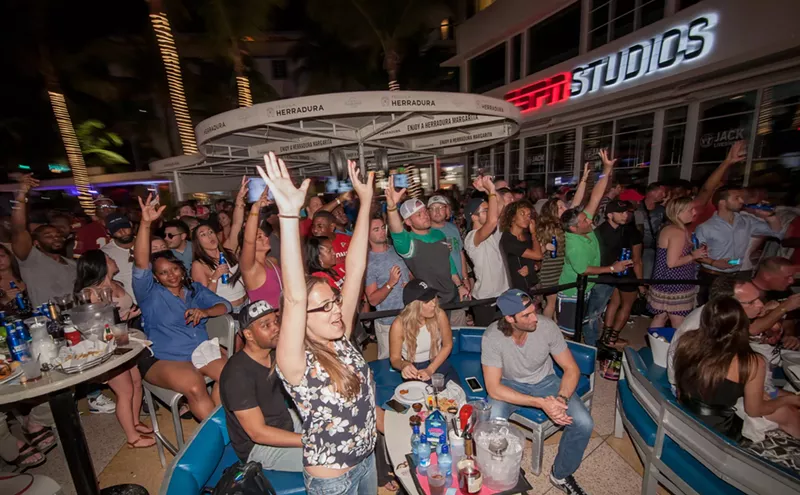 Image: Miami's Eight Best Football Watch Party Deals