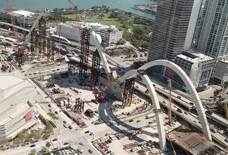 Image: Construction of signature bridge in downtown Miami