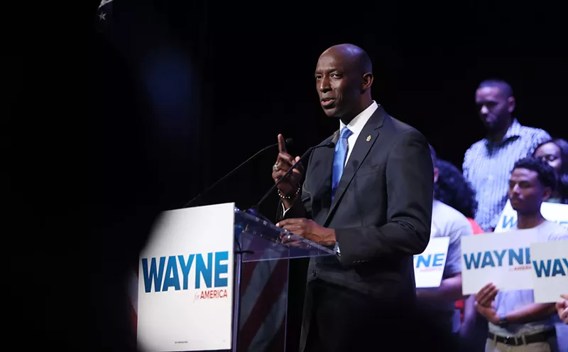 Image: Miramar Mayor Criticized for Silence on ICE Check-Ins During Outbreak