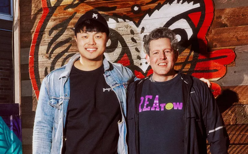 Image: New York Times Bestselling Authors Bring Koreaworld to Miami