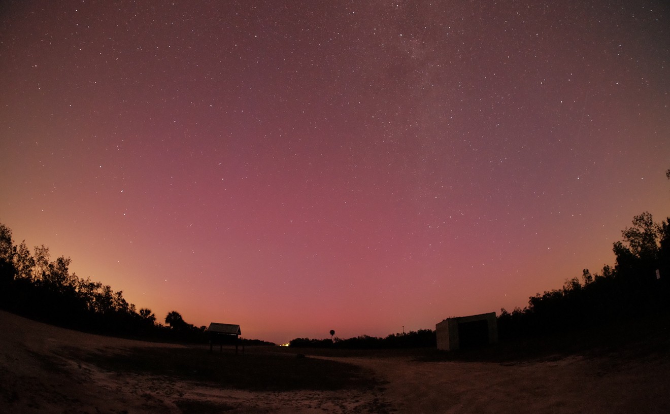 Florida Storm Chasers and Others Share Northern Lights Photos
