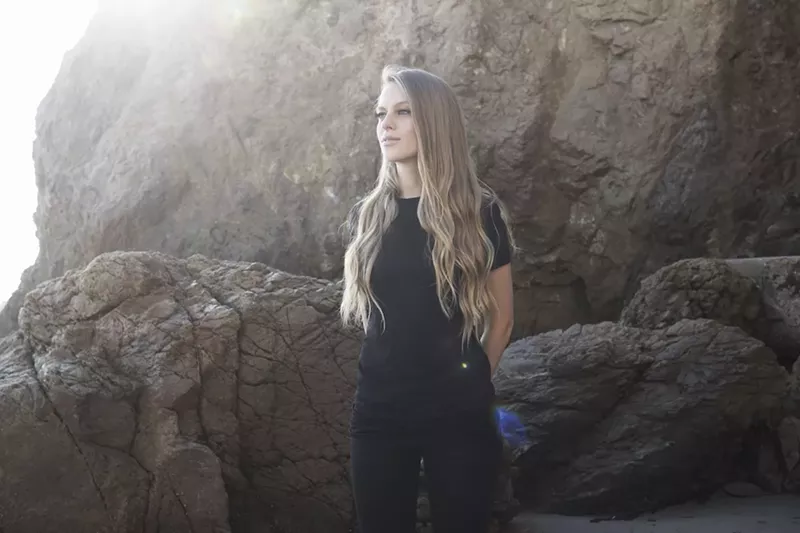 Image: Nora En Pure