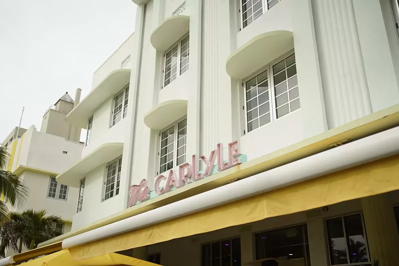 Image: Exterior façade on the Carlyle in Miami Beach