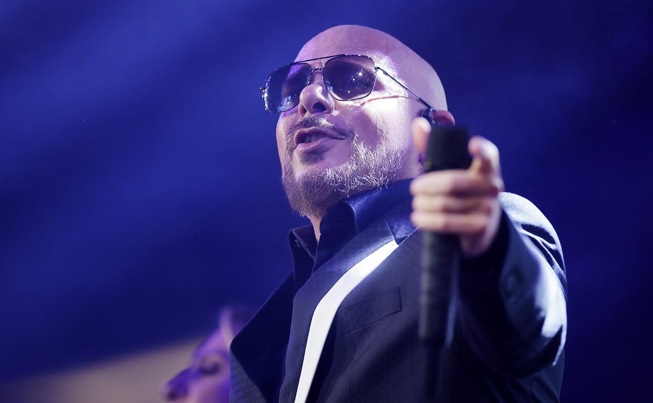 Pitbull Buys Naming Rights to FIU Football Stadium — Dále!