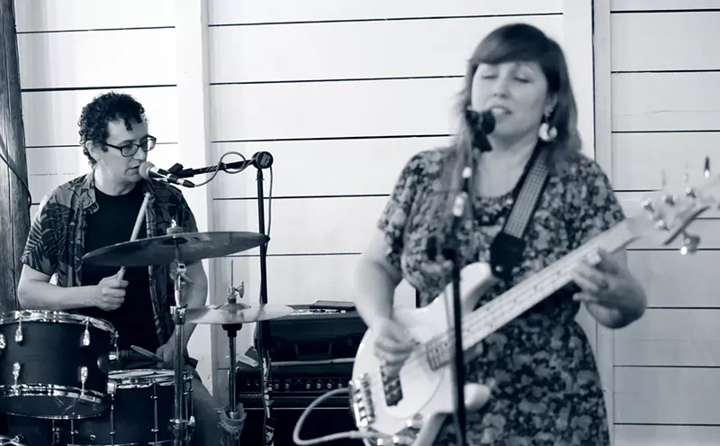 Image: Pocket of Lollipops Puts on Tidal Tracks at Epoca Brewing, Showcasing Local Music
