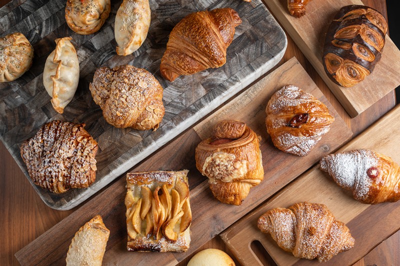 The bakery’s pastry offerings include an assortment of croissants, with flavors like Nutella, guava and cheese, and dulce de leche.