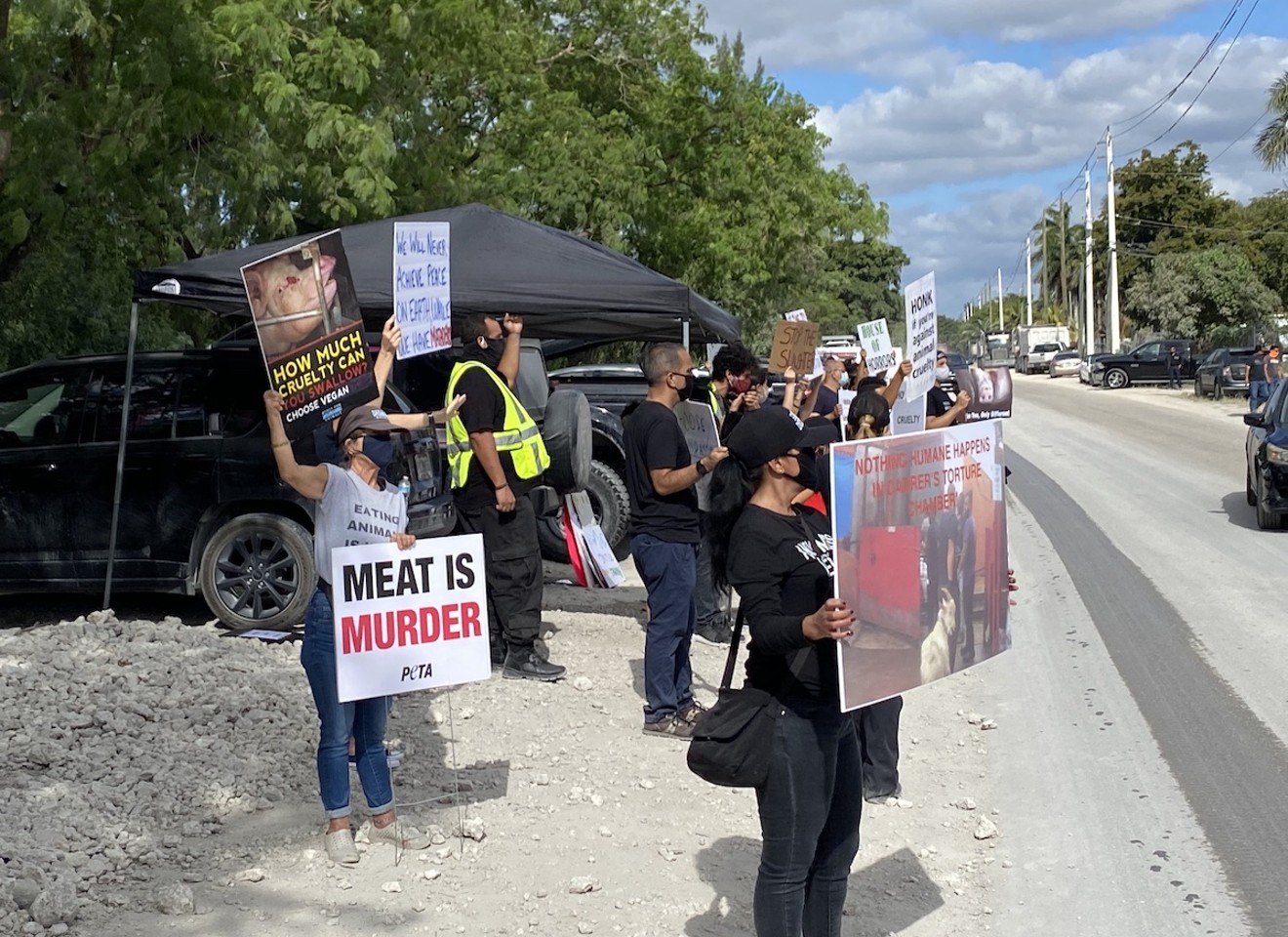 Protesters outside Mary's Ranch Matadero Cabrera slaughterhouse in 2020