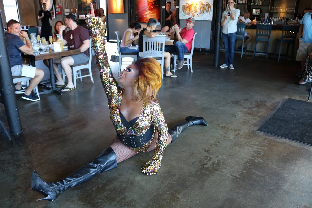 Performances take place throughout the restaurant's four-hour bottomless brunch.