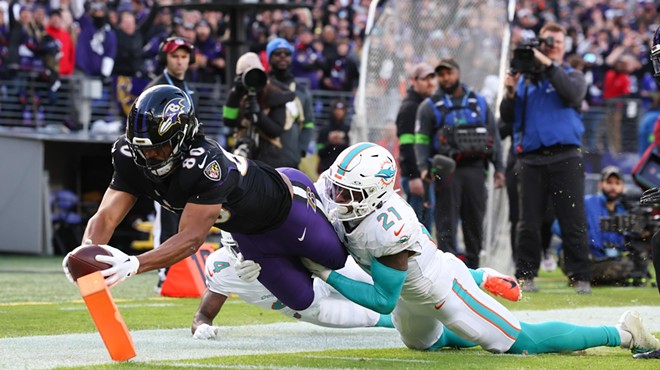 Baltimore Ravens receiver dives for a touchdown against the Miami Dolphins