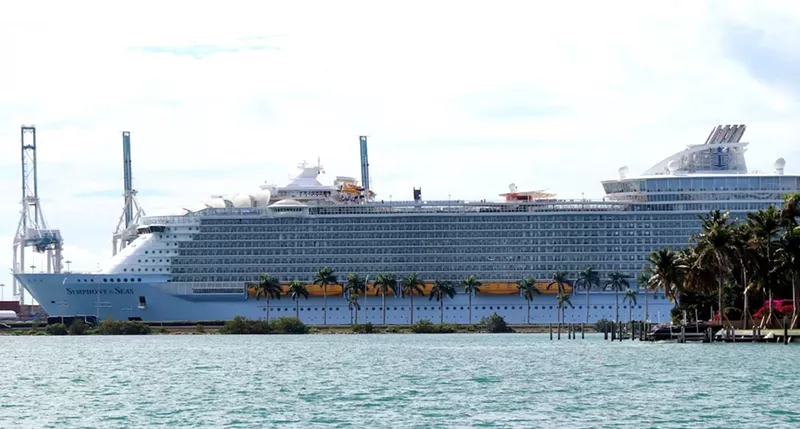 Image: cruise ship