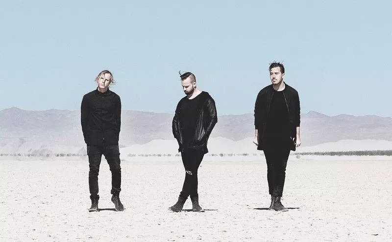 Image: Rüfüs Du Sol Brings a Surprising Live Show to Bayfront Park