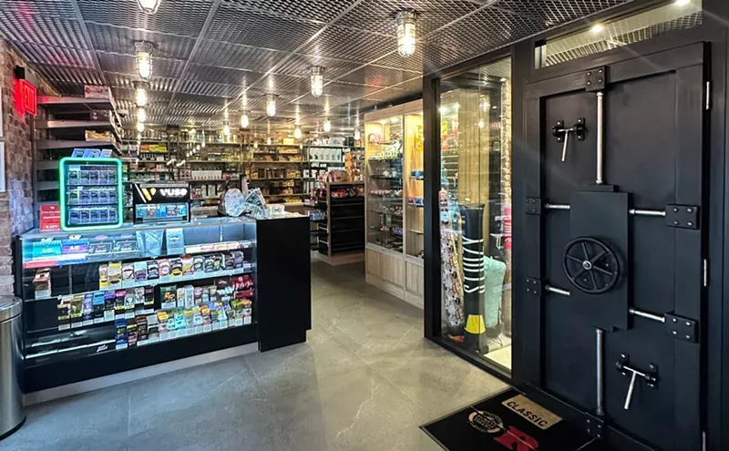 Best Scooter Shop 2024 Scooter Steve's Best Restaurants, Bars