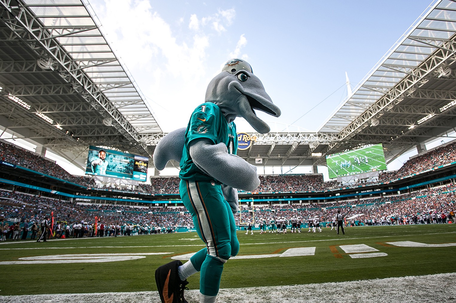 Don Shula memorial procession at Hard Rock Stadium today - The