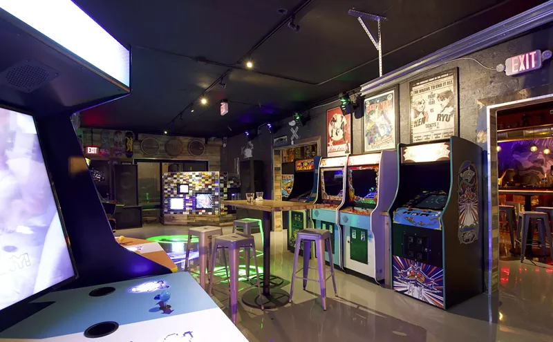 Image: Seven Miami Bars for Your Next Game Night