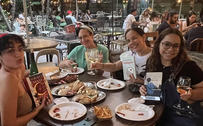 Image: Silent Book Club's Miami Chapter Is All About Reading and Socializing