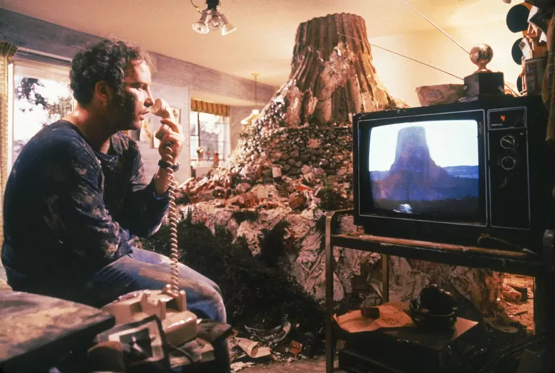Image: In Close Encounters of the Third Kind, Richard Dreyfuss plays Roy Neary, an irresponsible dad who wants to become king of his own mountain.