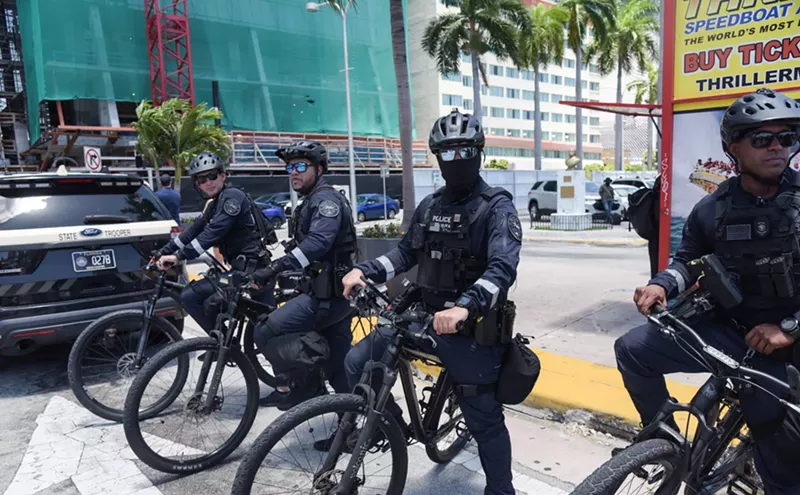 Image: Miami Looks to Add 300 New Police Officers