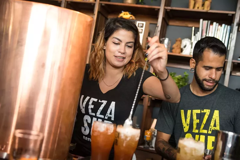 Image: Don't forget to wear your team jersey at Veza Sur.