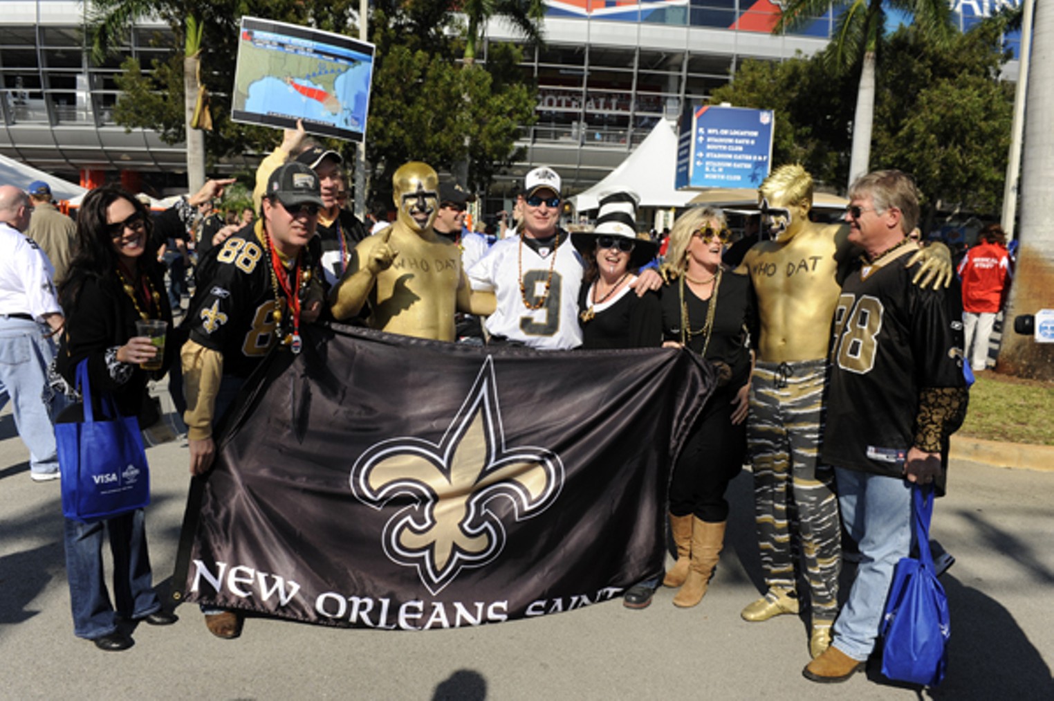 Photo: Super Bowl XLIV Colts Saints Media Day in Miami - SBP2010020239 