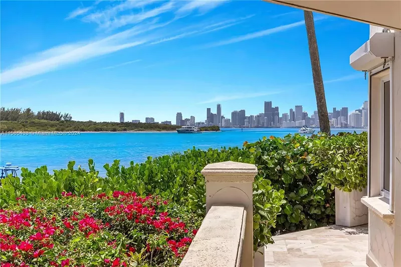 Image: View outside Karolina Kurkova's Fisher Island condo