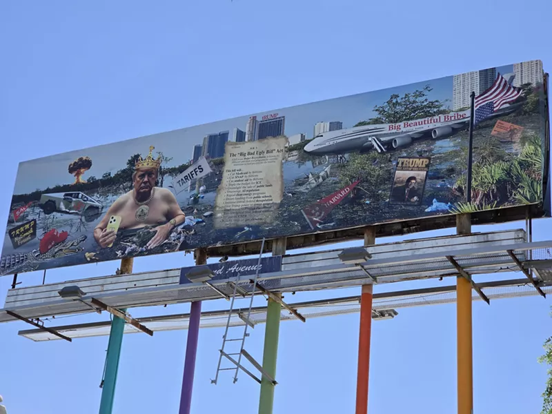 Image: Donald Trump "Swamp King" billboard in Phoenix