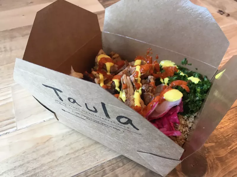 Image: Taula's chicken döner with cauliflower rice and all the fixings.