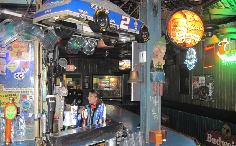 Image: Tavern in the Grove, an Iconic Miami Dive Bar, Is Closing