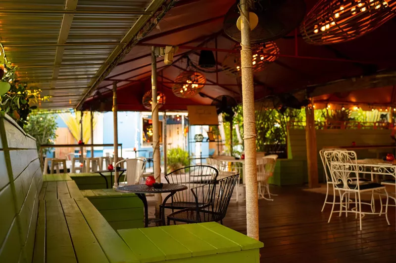 Image: Outdoor seating at the Anderson.