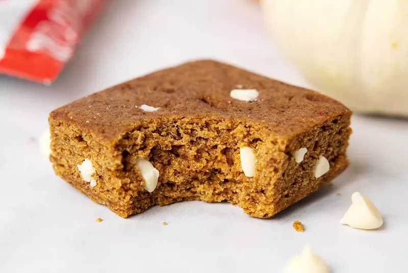 Image: Eat Me Guilt Free is currently offerings a seasonally inspired "Basic Girl" fall starter pack featuring its new pumpkin spice blondie.