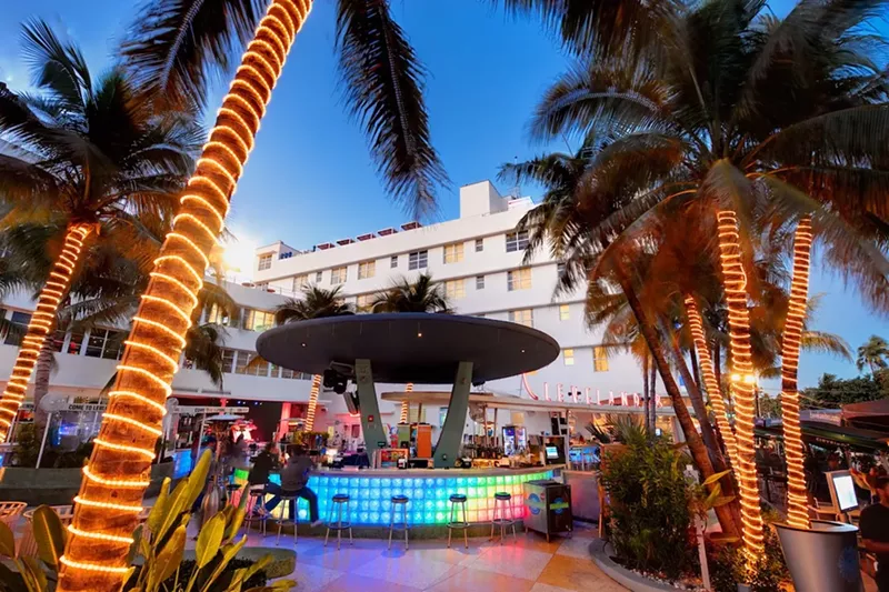 Image: The Clevelander's outside bar.
