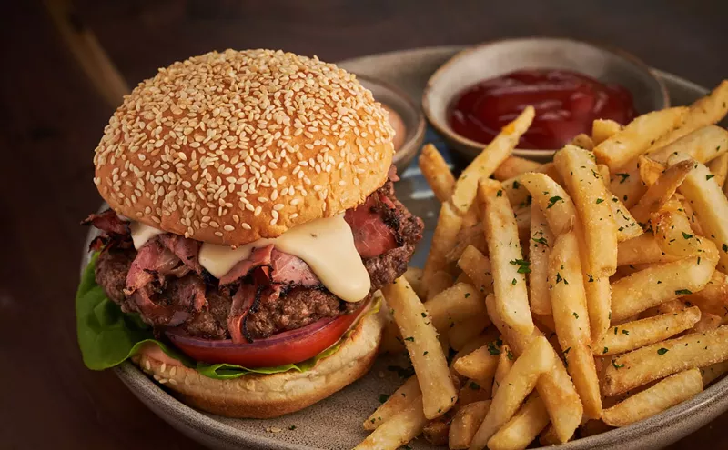 Image: The Eight Best Burgers for Takeout and Delivery in Miami