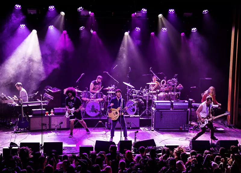 Image: A decade after the release of its debut album, Vampire Weekend is leaning into onstage spontaneity.