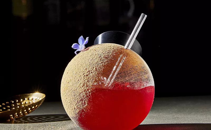 Image: This Season's Must-Have Fashion Accessory Comes in a Glass