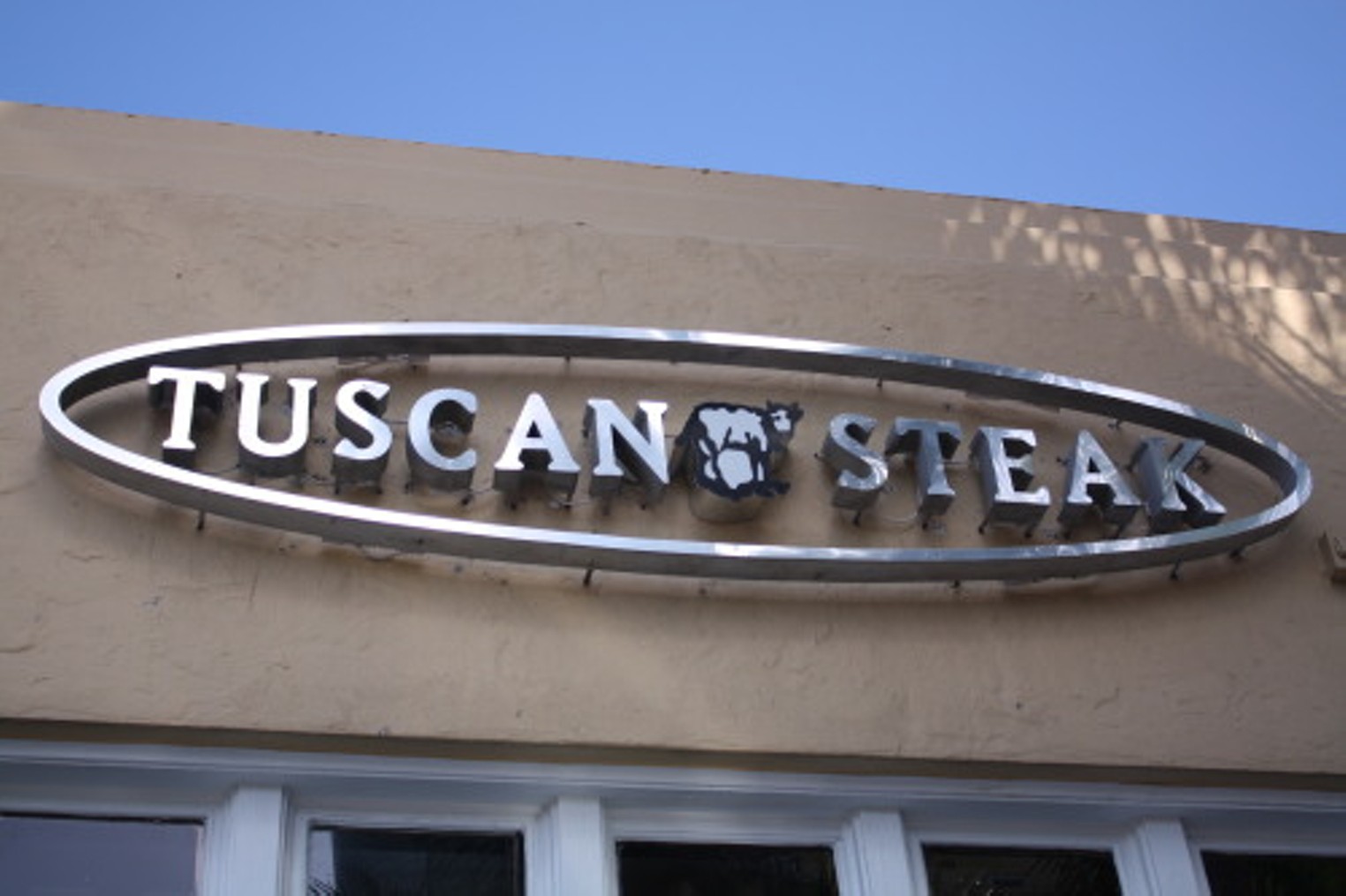 BEST SERVICE IN A RESTAURANT 2004 Tuscan Steak Best Restaurants, Bars, Clubs, Music and Stores in Miami Miami New Times