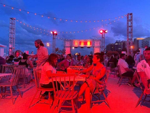Comfortable tables and lots of bathrooms topped the added comforts at the SOBEWFF. - PHOTO BY LAINE DOSS