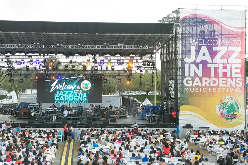A massive crowd in front of a stage