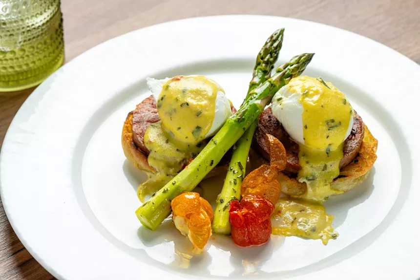 Eggs on plate