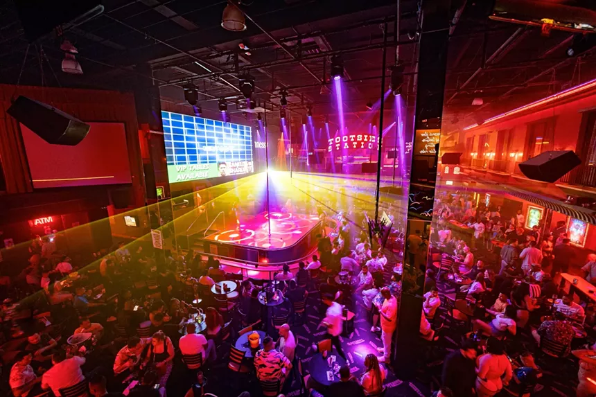The interior of Tootsie's