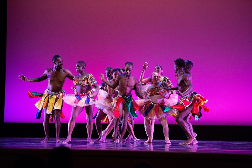 The dancers of Peter London Dance Company on stage