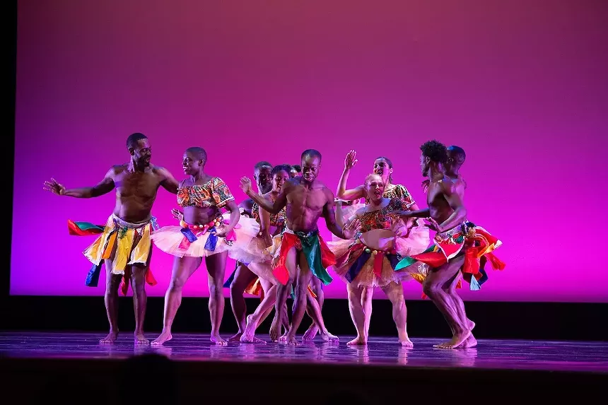 The dancers of Peter London Dance Company on stage