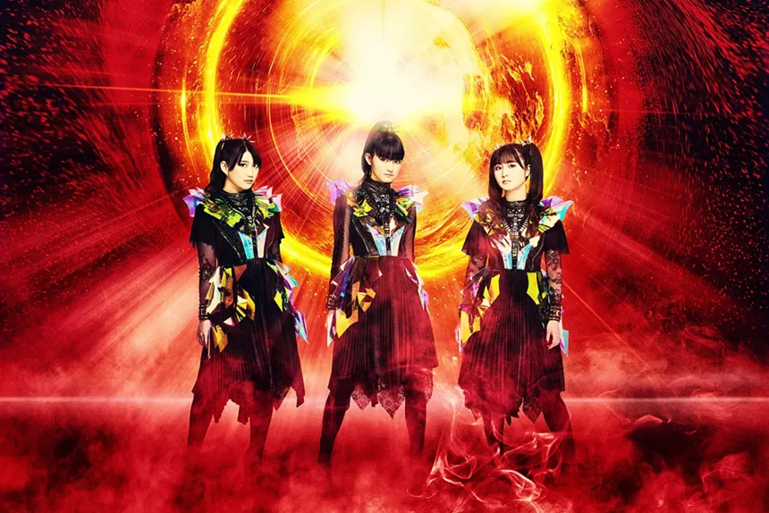 Portrait of the three members of Babymetal