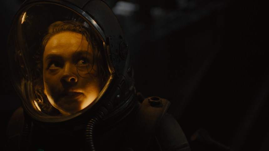 Still of Cailee Spaeny in Alien: Romulus