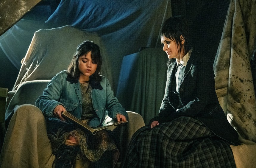 Still of Jenna Ortega and Winona Ryder in Beetlejuice Beetlejuice